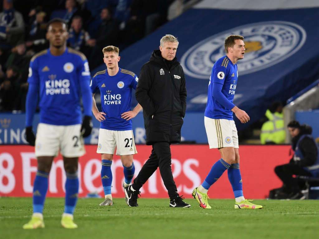 可以说，这八连败的悲剧背后是每一个环节的