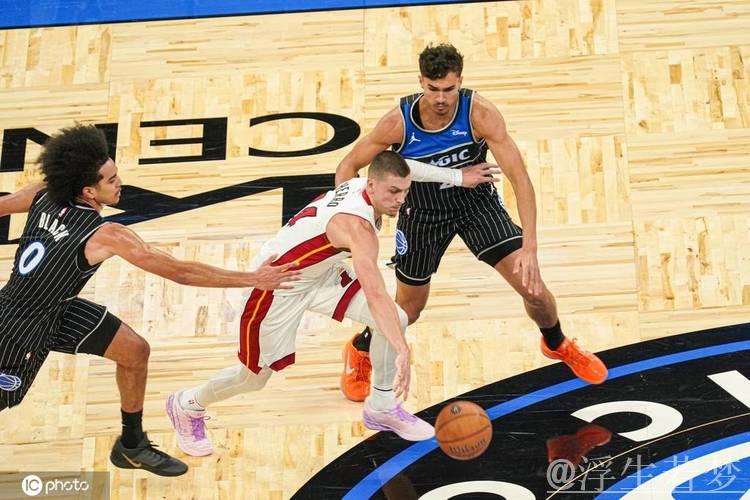 贝恩37分鲍威尔21+7 魔术击败热火晋级NBA杯四强